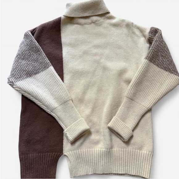 NWOT Colorblock Turtleneck Sweater - Cream and Brown - Picture 1 of 2